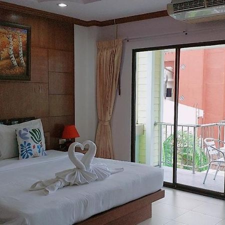 Ainny Residence Patong Kültér fotó