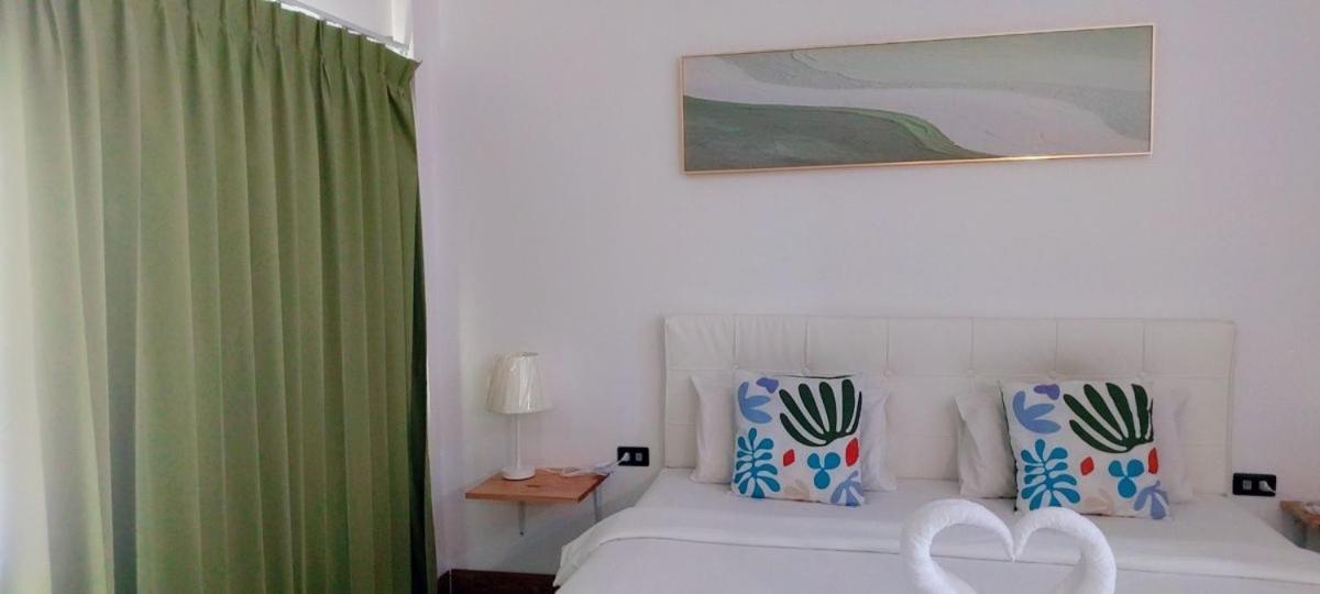 Ainny Residence Patong Szoba fotó